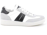 Flat Sneakers
