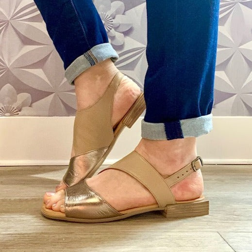 Bueno Alyssa Sandals